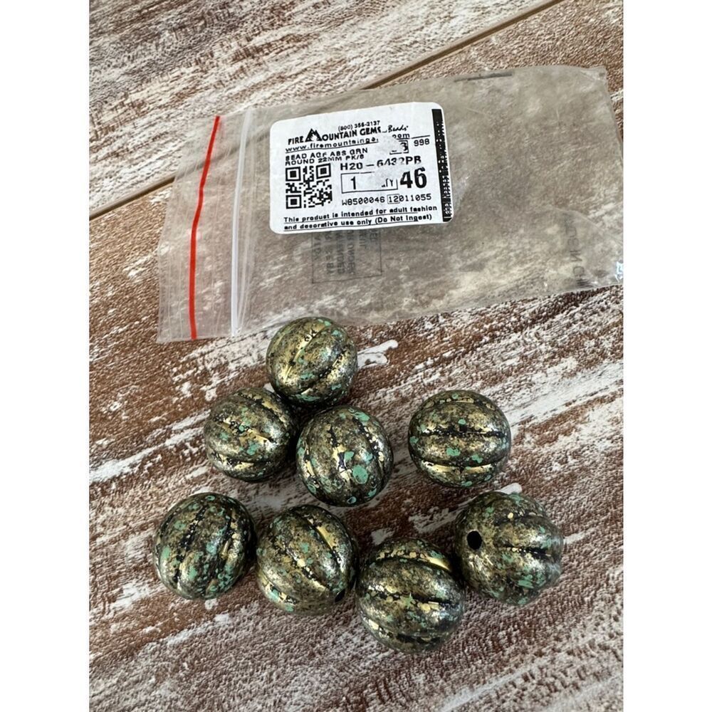 New Fire Mountain Gems Lot of 8 Gold/Green/Black Speckled beads